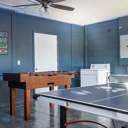 Magical 5-Bedroom Retreat W/ Pool, 3 Ensuite Bedrooms, Near Disney, And Internet! Kissimmee Exterior photo
